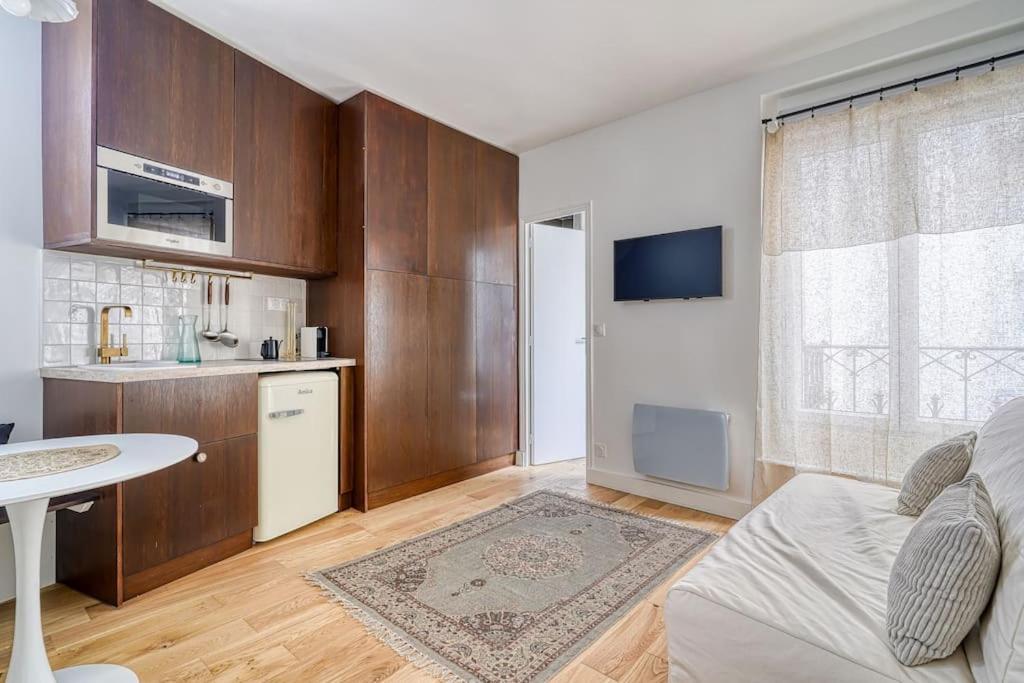 Cosy Parisien A Saint-germain 2p Appartement Parijs